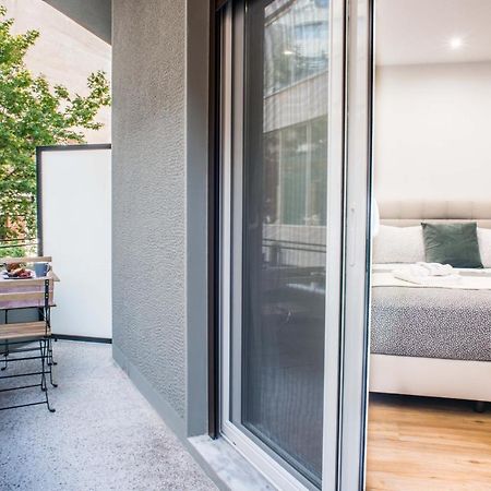 A24 Pristine & Sunny Suite Near Plaka & Parthenon アテネ エクステリア 写真